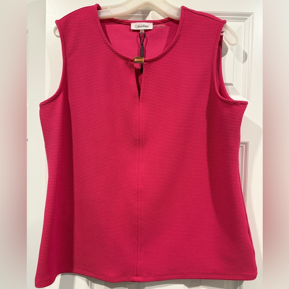 Calvin Klein pink top (XL)